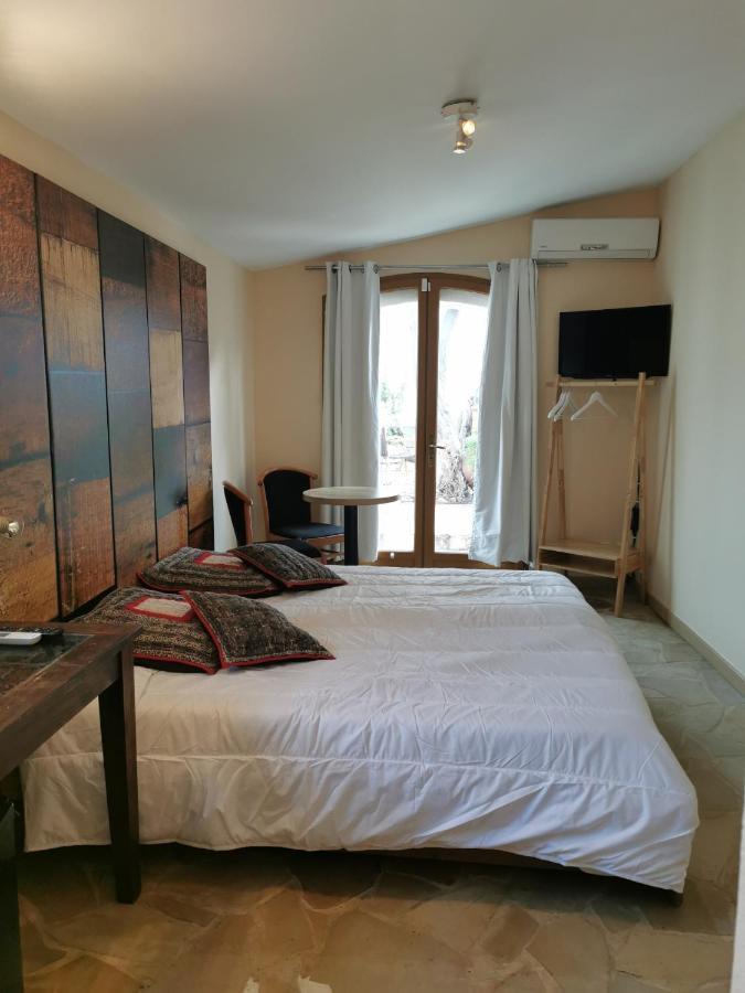 Site Machambreencamargue Bed & Breakfast Vauvert Bagian luar foto